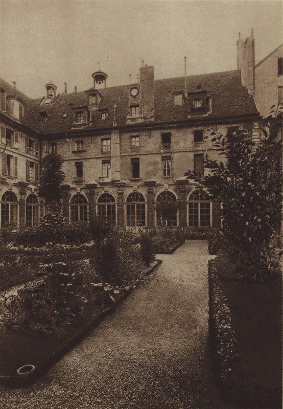 Abbey-aux-Bois (s/b fotoğraf) by (after) French Photographer