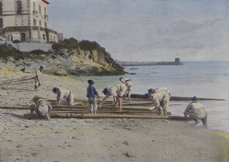Anlaşmaların parlatılması (renkli fotoğraf) by (after) French Photographer