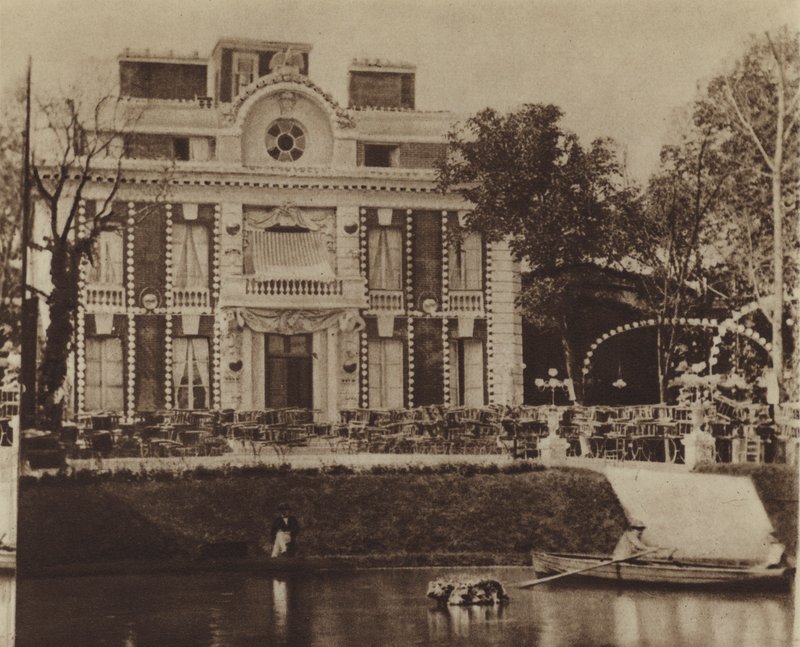 Le Chateau-Rouge bahçeleri ve koruları (s / b fotoğraf) by (after) French Photographer