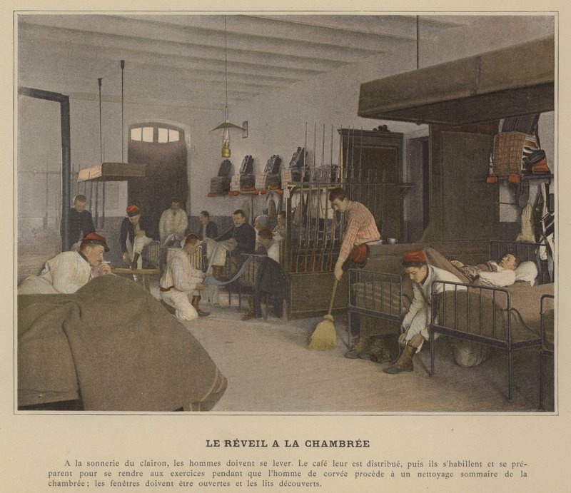 Le Reveil a la Chambree (renkli fotoğraf) by (after) French Photographer