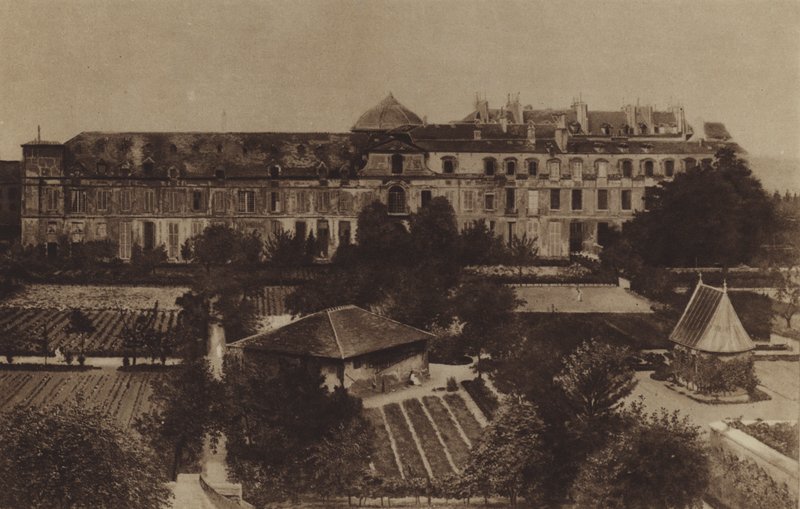 Saint-Michel olarak bilinen Notre-Dame-de-Charite Manastırı, yerine Radium Enstitüsü, rue Pierre-Curie (s/b fotoğraf) by (after) French Photographer