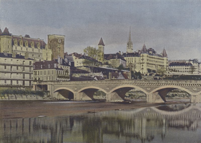 Pau, Genel görünüm (renkli fotoğraf) by (after) French Photographer