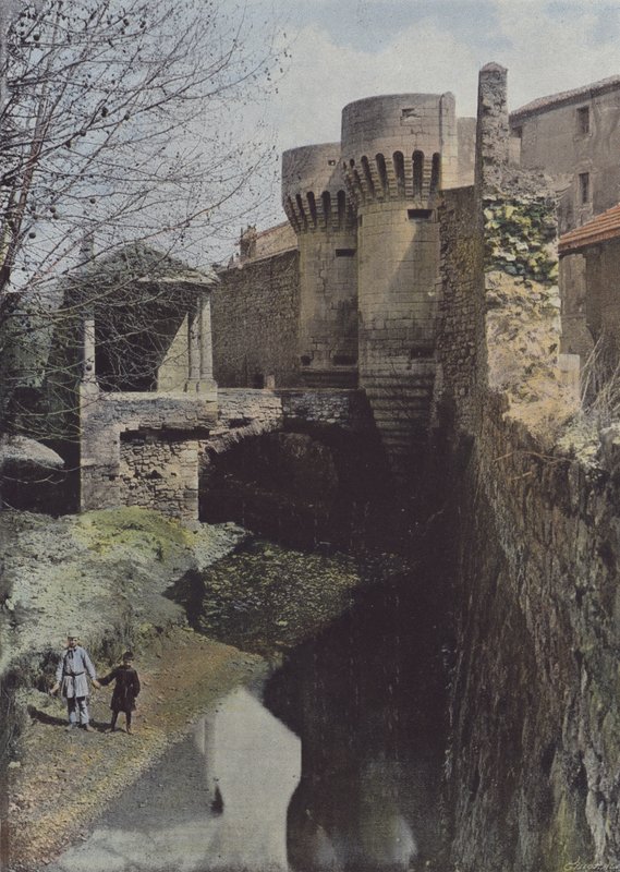 Pernes, Chateau (renkli fotoğraf) by (after) French Photographer