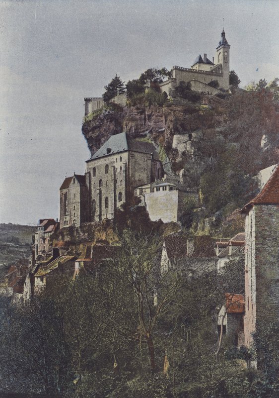 Roc-Amadour, Vue generale (renkli fotoğraf) by (after) French Photographer