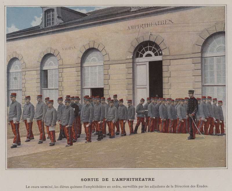 Amfitiyatrodan Çıkış (renkli fotoğraf) by (after) French Photographer