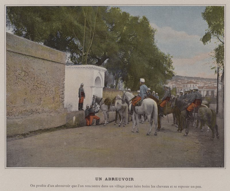 Bir içme teknesi (renkli fotoğraf) by (after) French Photographer