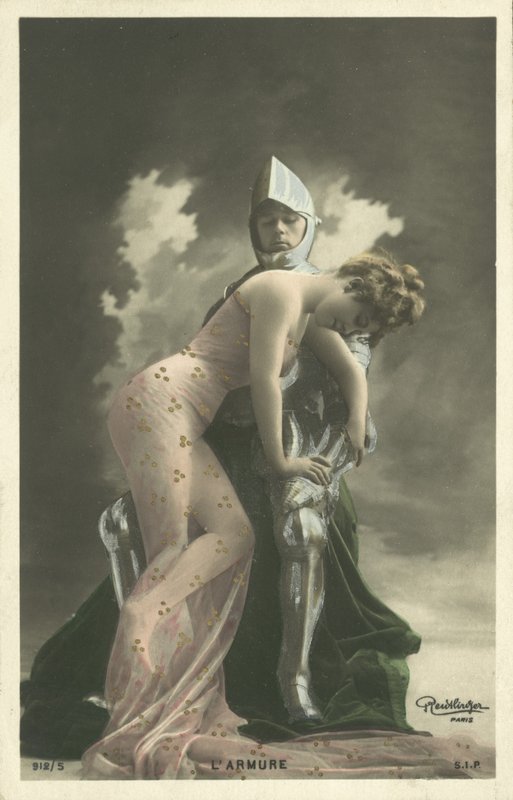 Şövalye ve küçük hanım by French Photographer