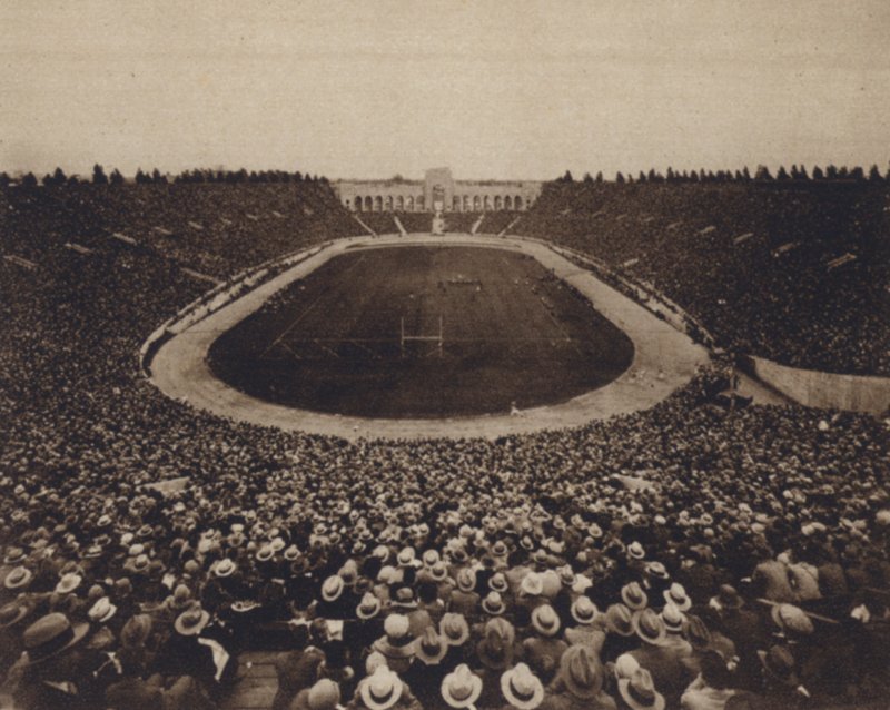 California: Los Angeles Coliseum (s/b fotoğraf) by American Photographer (after)