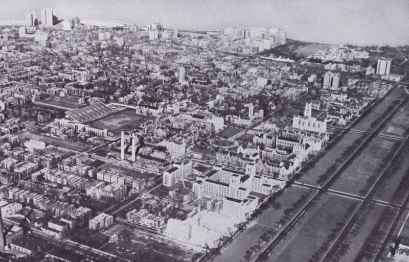 Chicago: Havadan Chicago Üniversitesi (s/b fotoğraf) by American Photographer (after)