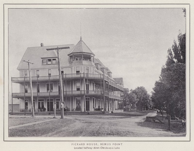 Jamestown, NY: Pickard House, Bemus Point (s/b fotoğraf) by American Photographer (after)