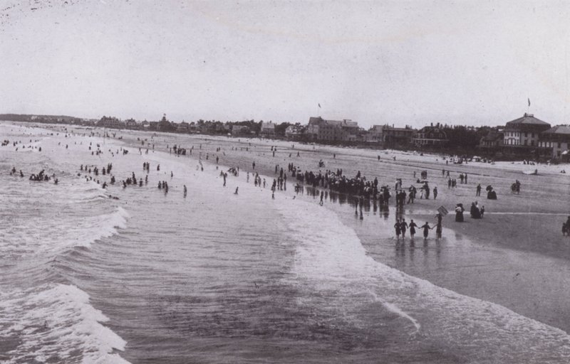Old Orchard Beach, Maine: Old Orchard Beach (s/b fotoğraf) by American Photographer (after)