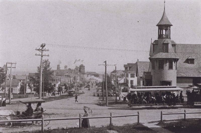 Old Orchard Beach, Maine: Sahile bakan Old Orchard (s/b fotoğraf) by American Photographer (after)
