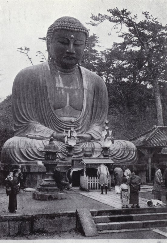 Altı yüzyıl boyunca saygı duyulan Büyük Bronz Buda (s/b fotoğraf) by American Photographer (after)