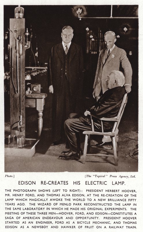 Thomas Edison, Başkan Herbert Hoover ve Henry Ford için elektrik ışığını yeniden yaratıyor (s/b fotoğraf) by American Photographer (after)