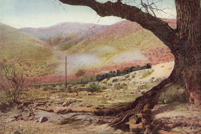 Ascending Cajon Pass, California (renkli fotoğraf) by American Photographer