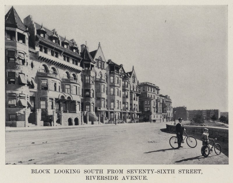 Yetmiş Altıncı Caddeden Güneye bakan blok, Riverside Bulvarı (s/b fotoğraf) by American Photographer