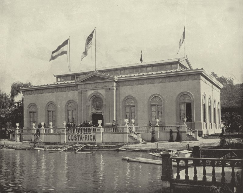 Kosta Rika Binası by American Photographer