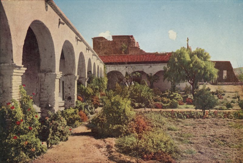 San Juan Capistrano Mission, California (renkli fotoğraf) by American Photographer
