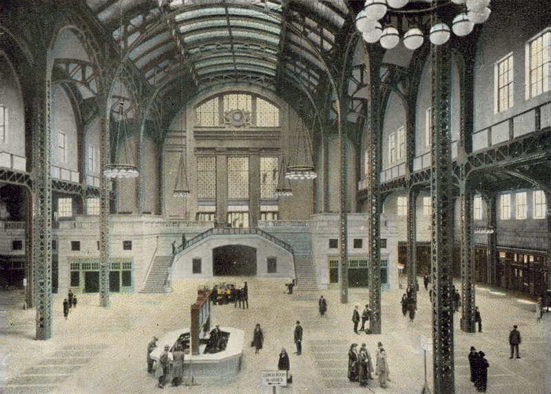 Tren Yolculuğu, Chicago Union İstasyonu (renkli fotoğraf) by American Photographer