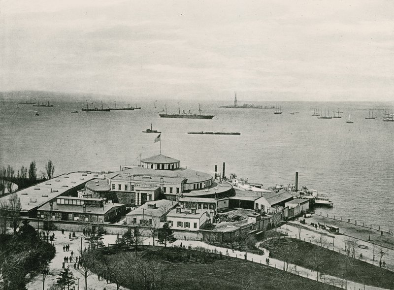 Kale Bahçesi (fotogravür) by American School