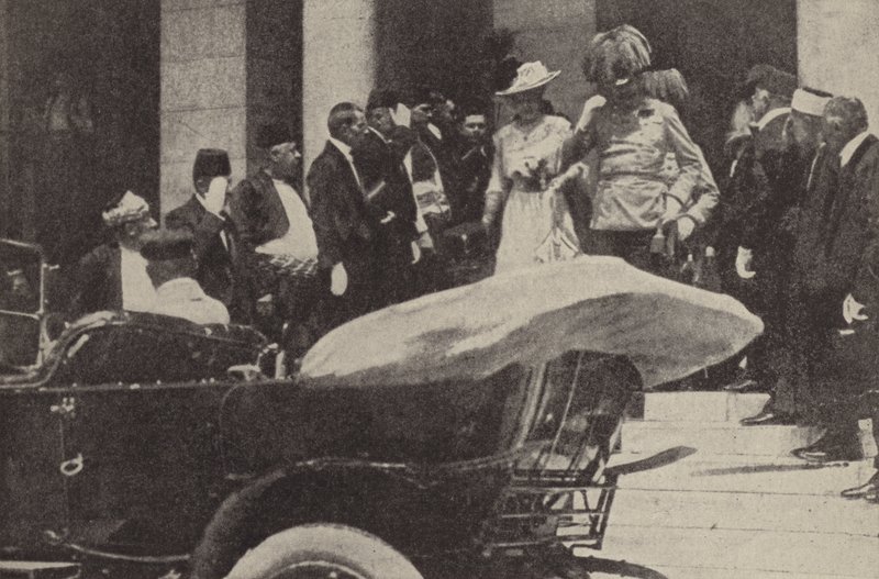 Arşidük Franz Ferdinand ve Avusturya Arşidüşes Sophie, suikastlerinden kısa bir süre önce Saraybosna