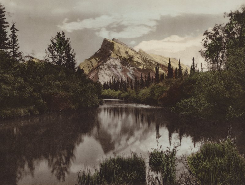 Rundle Dağı, Banff, Alt 9.665 Feet (renkli fotoğraf) by Byron Hill Harmon