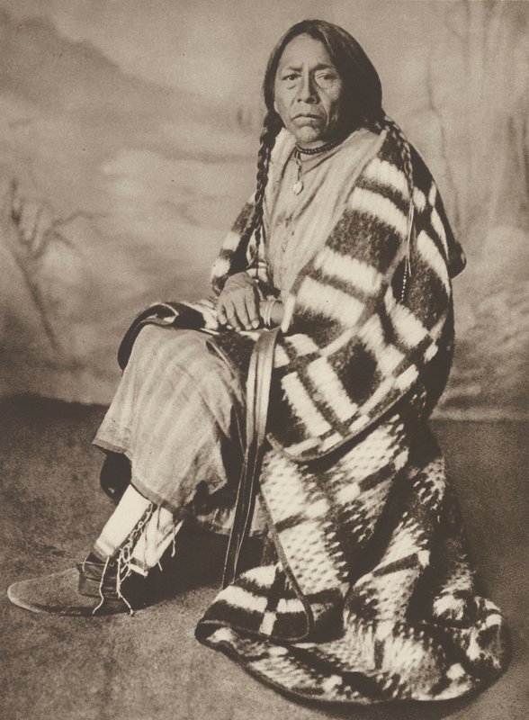 Kanada: Şef "Crowfoot "un eşi, Cree Kızılderilisi, Maple Creek, Saskatchewan (b/w fotoğraf) by Canadian Photographer