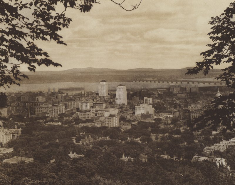 Montreal Panoraması, Orta ve Batı Bölümleri (siyah-beyaz fotoğraf) by Canadian Photographer