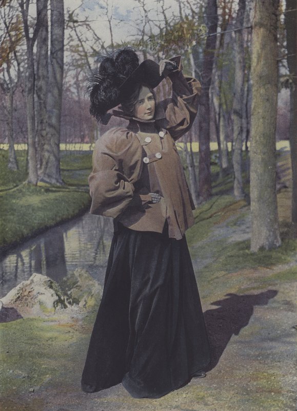 Paris parkındaki kadın (renkli fotoğraf) by Carle de Mazibourg