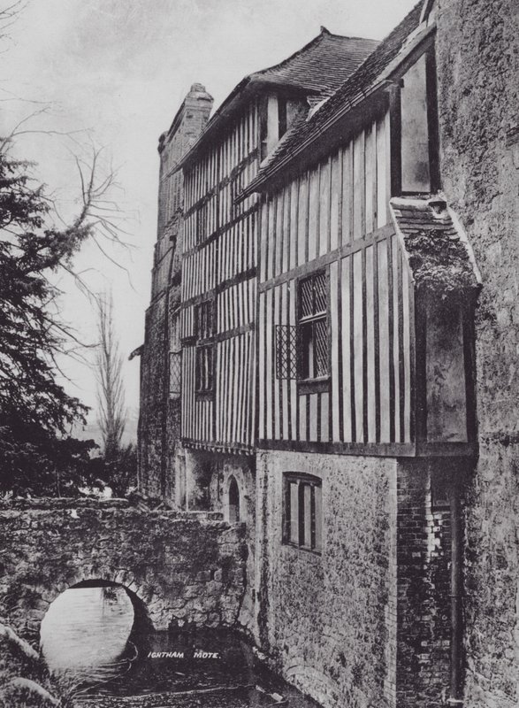 Ightham Mote (s/b fotoğraf) by Charles Essenhigh Corke