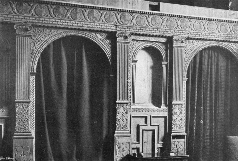 Salondaki Ekranın Bir Kısmı by Charles Latham