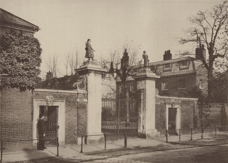 Mavi Önlük Okulu, Hertford by Charles Latham