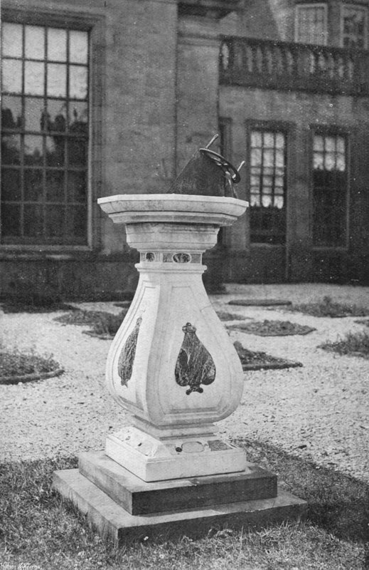 Mermerde Kes (s/b fotoğraf) by Charles Latham