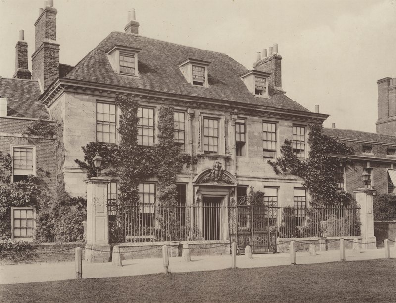 Yakınlardaki Ev, Salisbury by Charles Latham