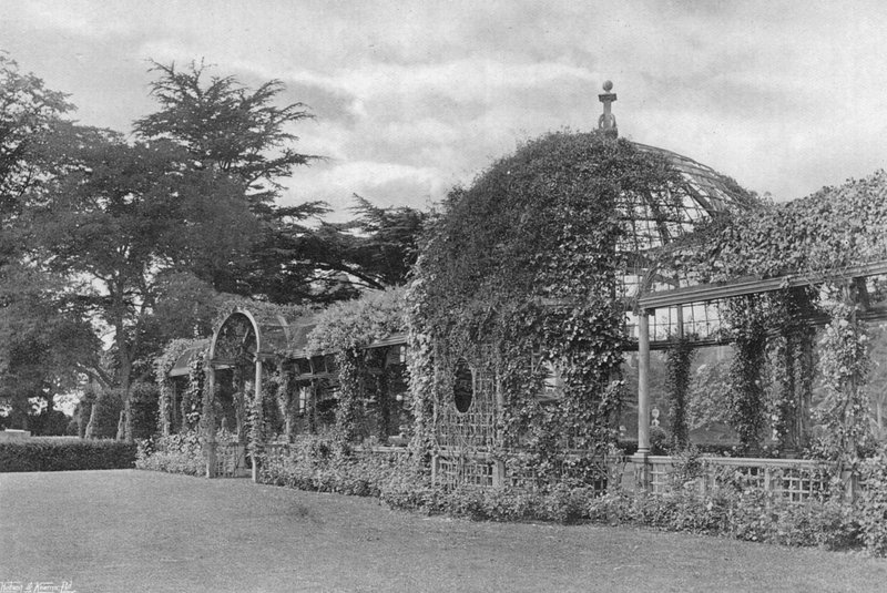 Kuzey Pergola Dışında by Charles Latham