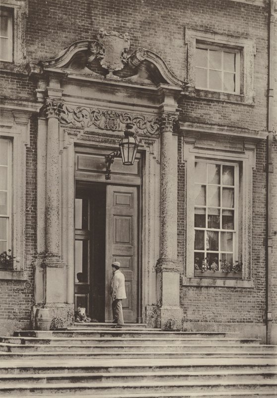 Raynham Hall, Norfolk, Giriş by Charles Latham