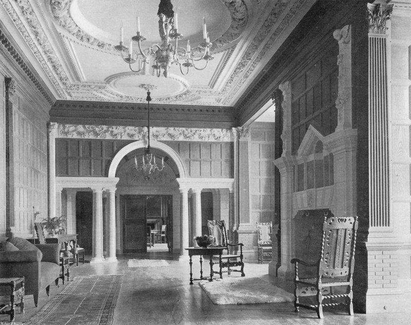 Salon, Doğu