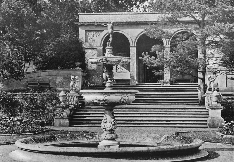 Loggia ve Çeşme by Charles Latham