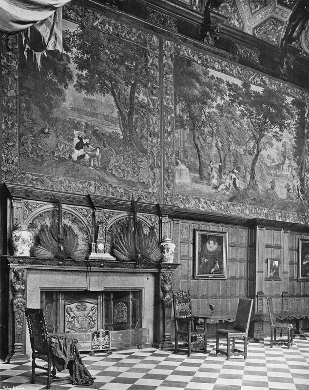 Mermer Salon, Güney Yakası (s/b fotoğraf) by Charles Latham