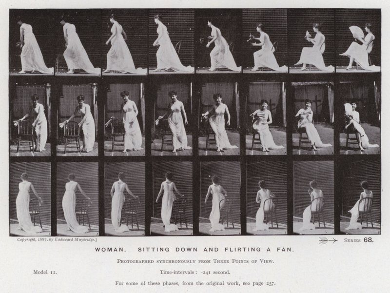 Hareket Halindeki İnsan Figürü: Oturan ve bir hayranıyla flört eden kadın (s/b fotoğraf) by Eadweard Muybridge