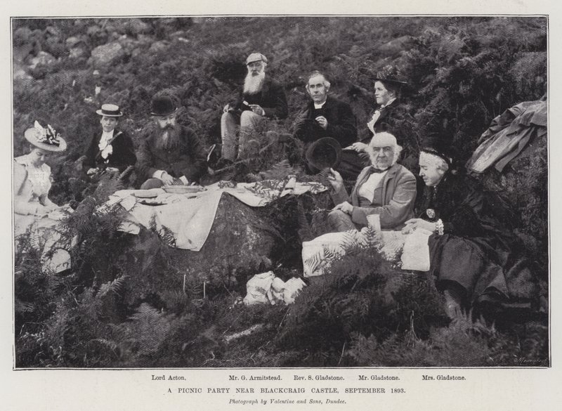 Blackcraig Kalesi yakınlarında bir Piknik Partisi, Eylül 1893 by English Photographer