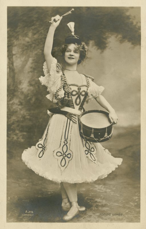Adeline Genee, Danimarkalı balerin (s/b fotoğraf) by English Photographer