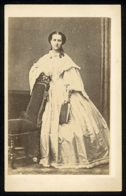 Alexandra, Galler Prensesi by English Photographer