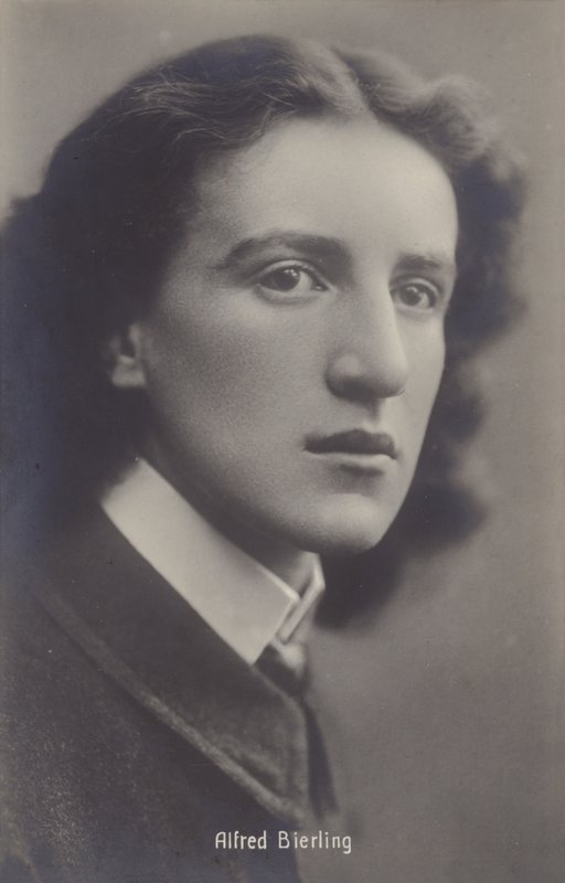 Alfred Bierling, müzisyen by English Photographer
