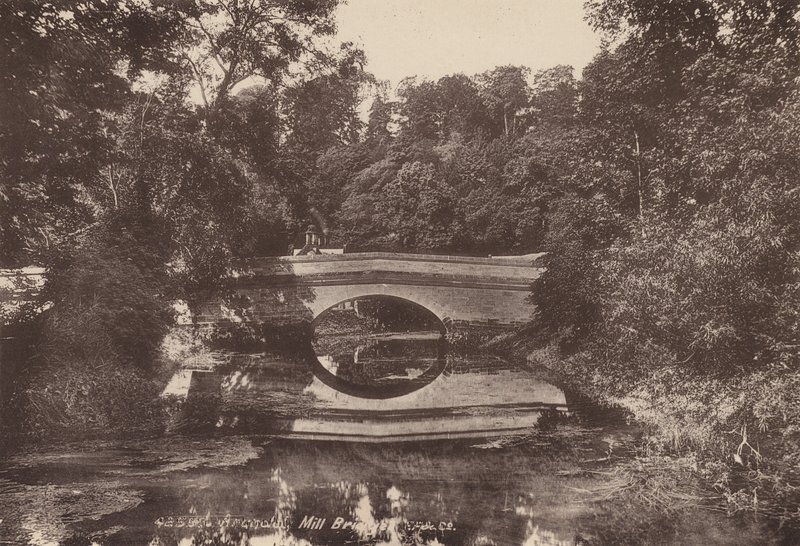 Arundel: Değirmen Köprüsü (s/b fotoğraf) by English Photographer