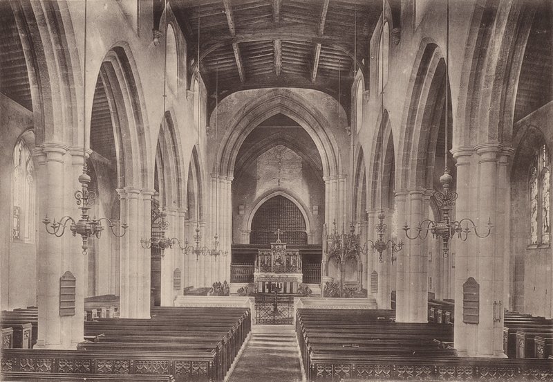 Arundel: Parish Church Interior (s/b fotoğraf) by English Photographer