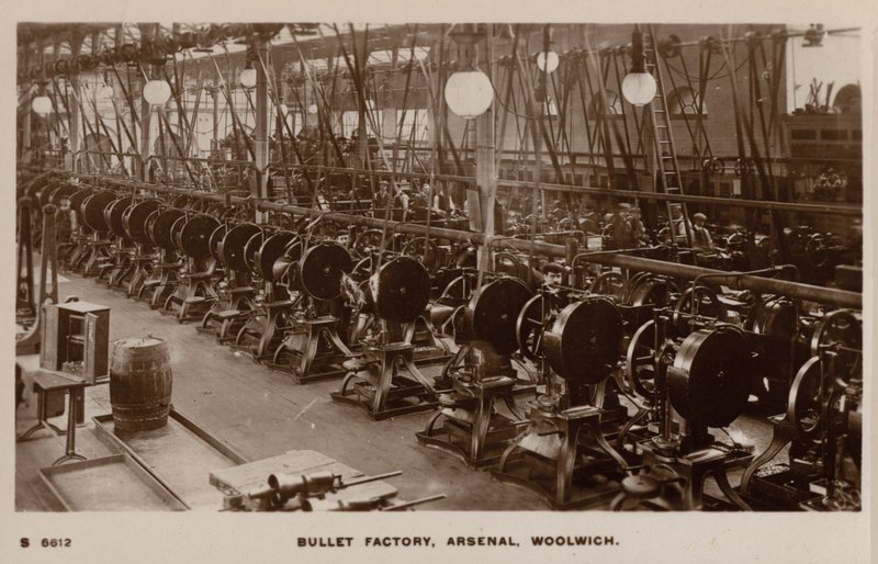 Kurşun fabrikası, Arsenal, Woolwich (s/b fotoğraf) by English Photographer