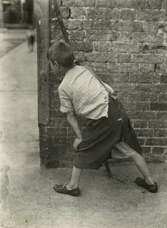 Çocuk yoksulluğu, Londra by English Photographer