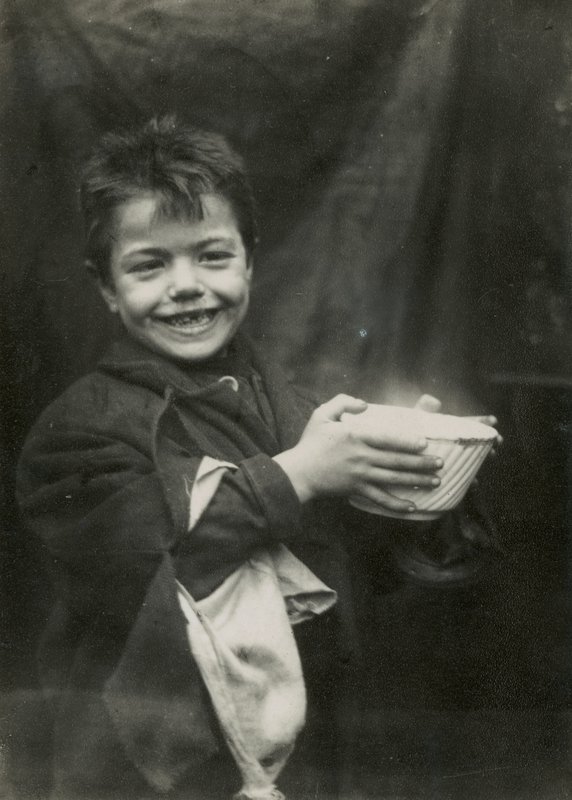 Çocuk yoksulluğu, Londra by English Photographer