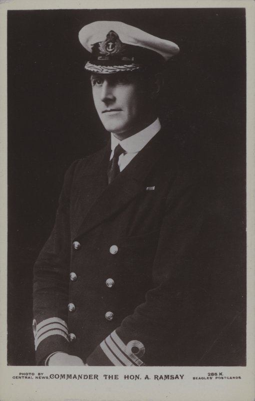 Komutan The Hon A Ramsay (s/b fotoğraf) by English Photographer